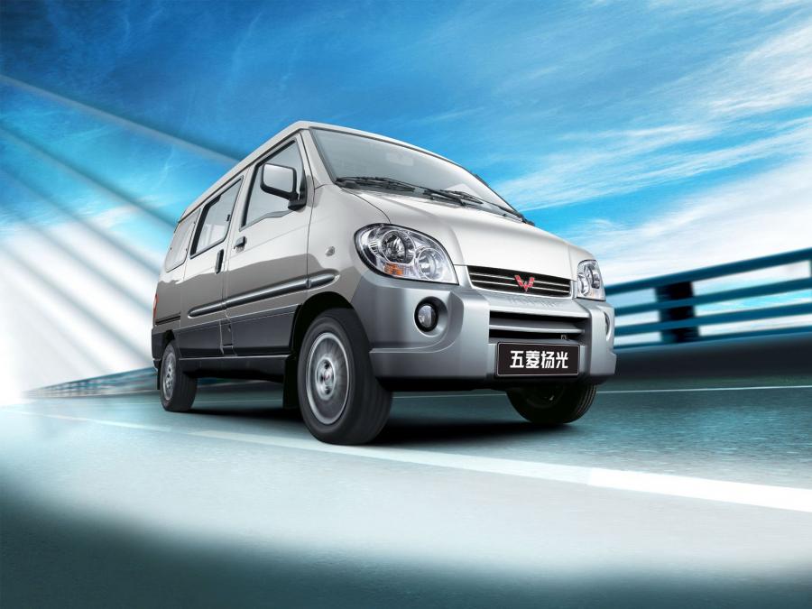  WuLing Yangguang 2004 года  (фото 1 из 1)